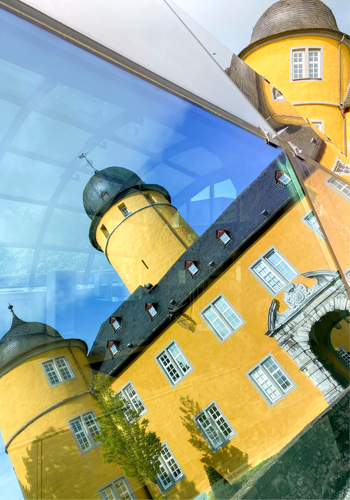 Schloss Montabaur Glasspiegelung Türme
